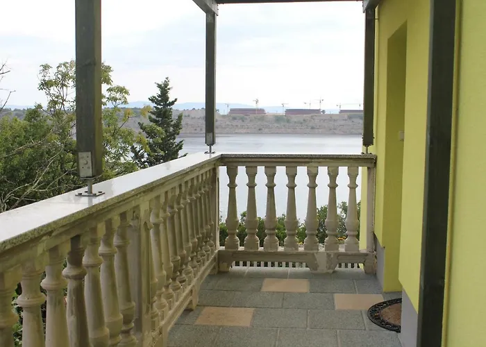 Primavera * Omišalj