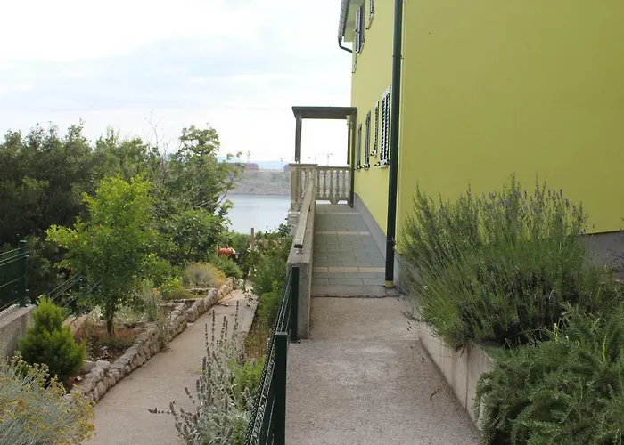 Appartamento Primavera Omišalj