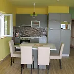 Primavera Apartment *