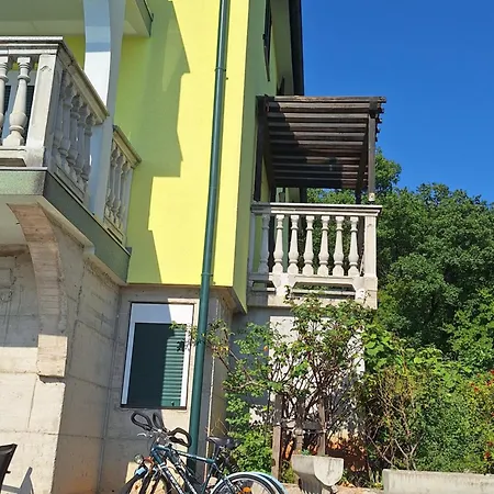 Apartment Primavera Omišalj