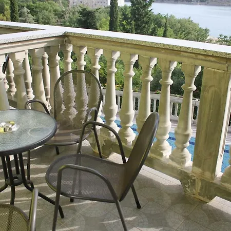 Primavera Apartment Omišalj