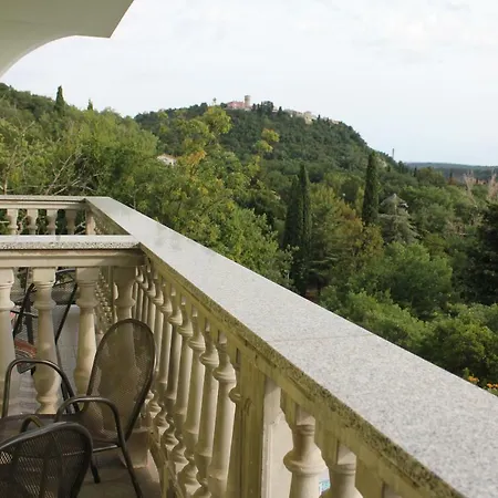 Primavera * Omišalj