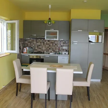 Primavera Apartment *