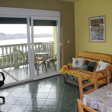 Primavera Apartment *